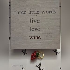2 Piece Set: Three Little Words Live, Love, Wine Wood Decor  Grape Bag Charm NEW